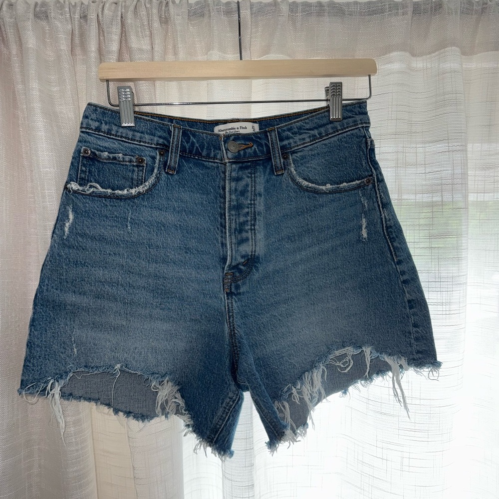 Abercrombie & Fitch The Dad Short High Rise - Medium Wash